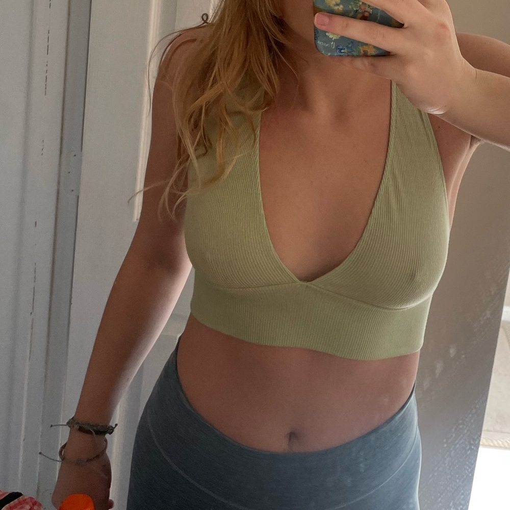 Ribbed Knit V-Neck Crop Top